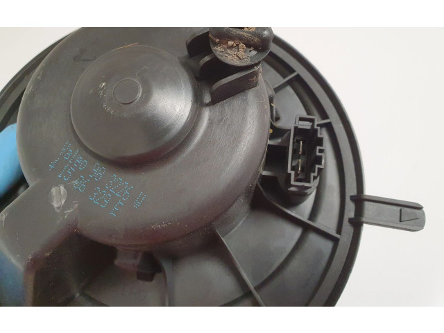 Вентилятор печки 1K1819015 Volkswagen Caddy