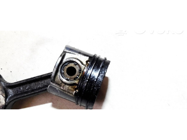 Píst Fiat Punto (188) pro naftový motor 1.9