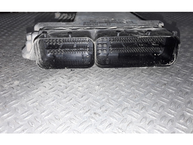 Řídící jednotka 03G906016N   Volkswagen Caddy 2005