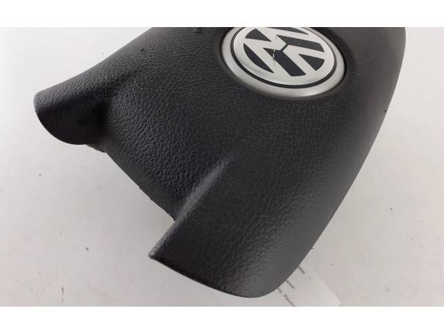 Подушка безопасности водителя 2K0880201A Volkswagen Caddy