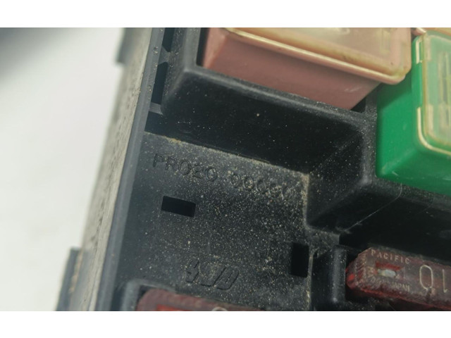 Блок предохранителей Jeep Cherokee