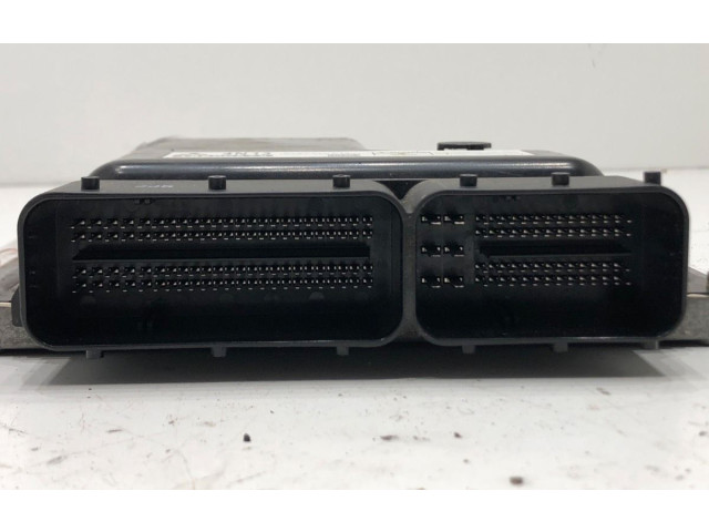 Блок управления двигателем Блок управления 1860C575   Peugeot 4008