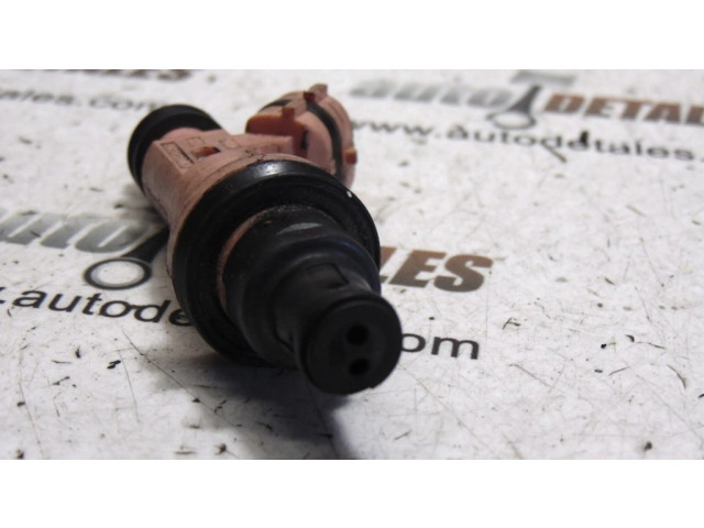 Vstřikovač 2325050030   Lexus LS 430  pro benzínový motor 4.3  