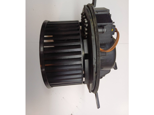 Вентилятор печки    3C1820015Q, 2468105384   Skoda Superb B6 (3T)