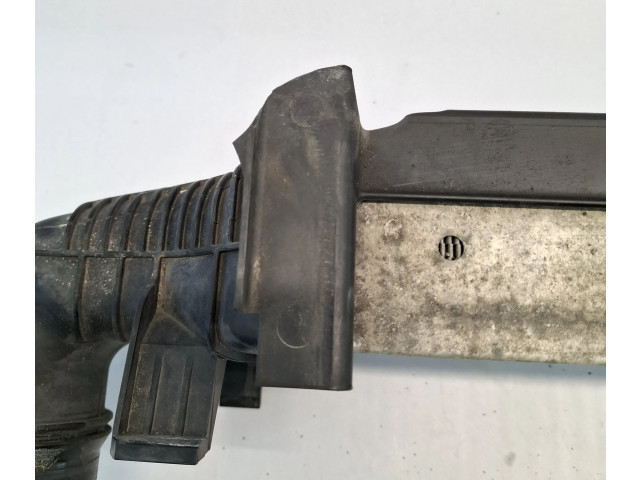 Интеркулер  A2045000200   Mercedes-Benz E C207 W207 