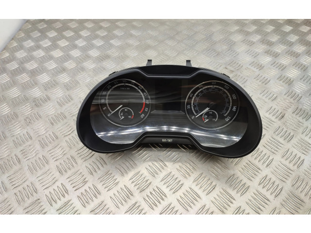 Панель приборов 5E0920947C Skoda Octavia Mk3 (5E)