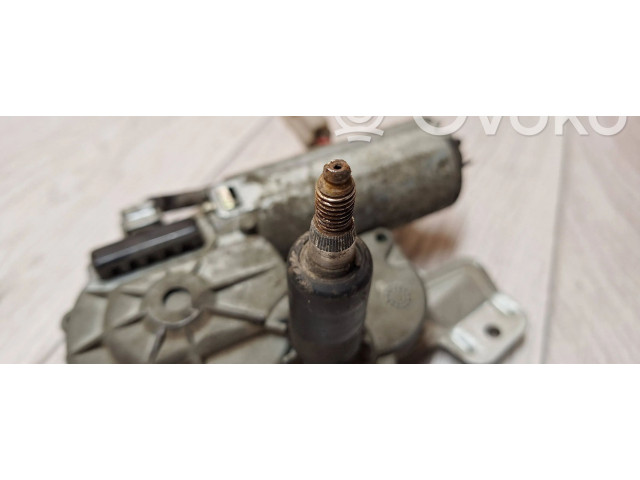 Двигатель стеклоочистителя заднего стекла Mercedes-Benz Vito Viano W638  1996 - 2003 года A6388200208, 6388200208      