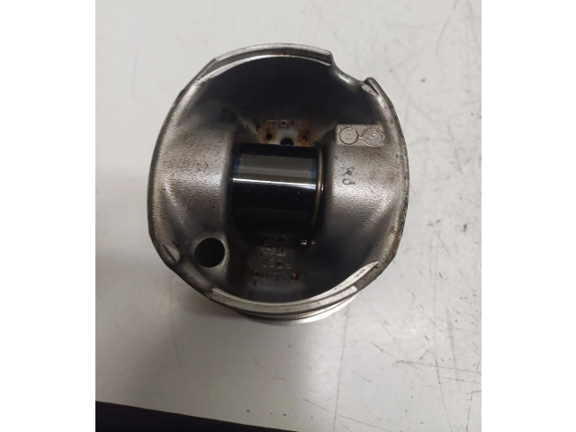 Píst 04L110   BMW X5 F15     