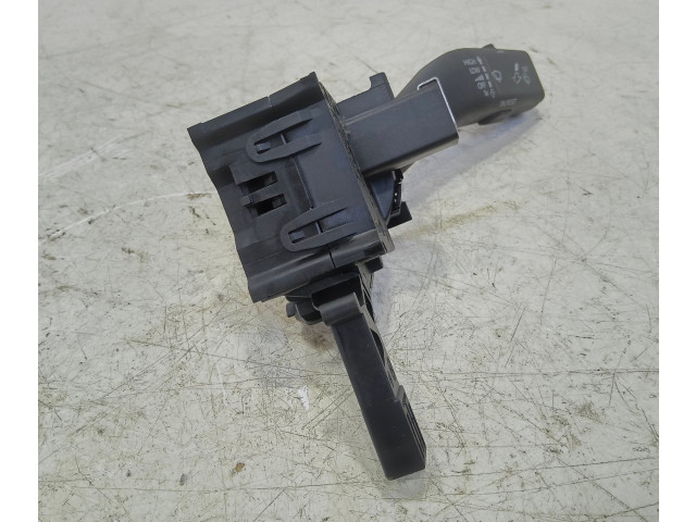 Ручка стеклоочистителей 1K0953519L   Skoda Octavia Mk2 (1Z)