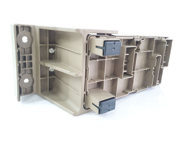 Блок предохранителей 82201FG010   Subaru Forester SH       