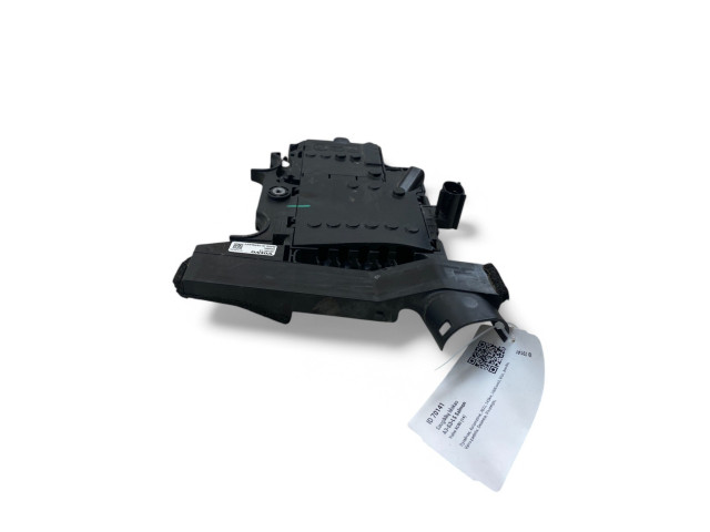 Блок предохранителей 32200114 Volvo XC90