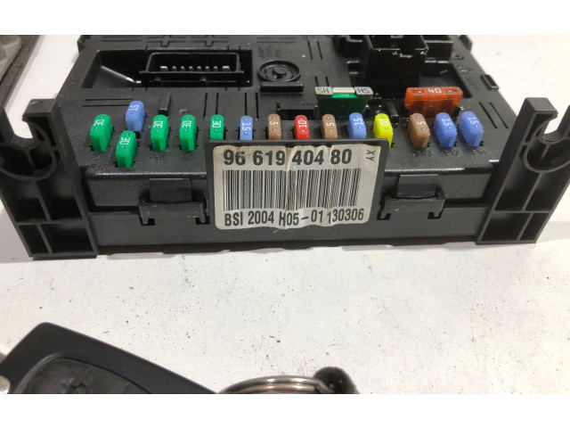 Řídící jednotka 9661940480, ME75 Peugeot 307 CC 2006