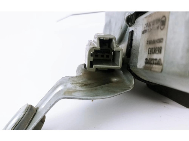 Моторчик заднего дворника     Volvo XC90