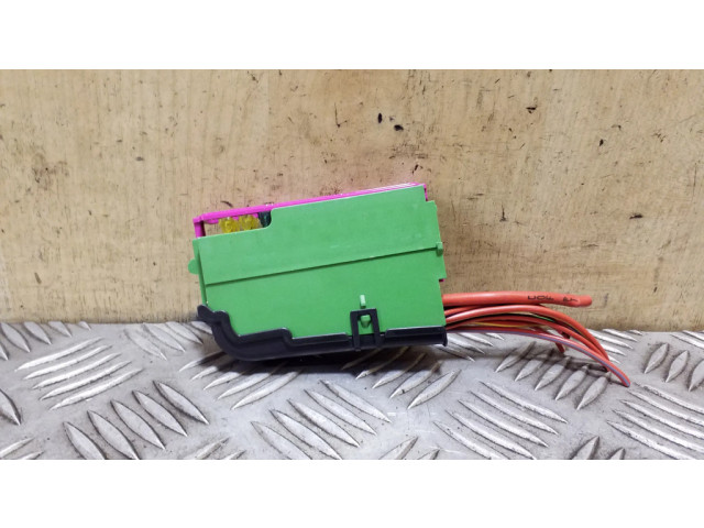 Блок предохранителей 8K0941824G Audi A6 C7