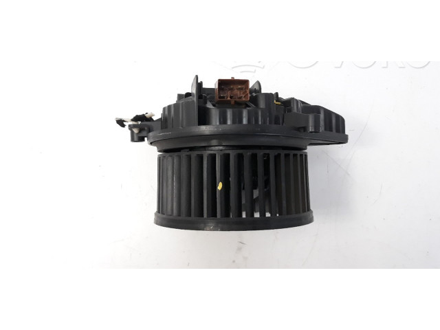 Вентилятор печки    8E1820021E   Audi A4 Allroad