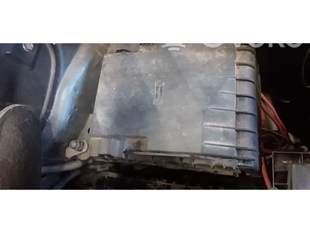 Pojistková skříňka 1K0937125A Volkswagen Caddy 2005