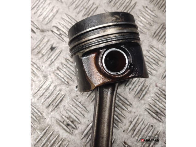 Поршень с шатуном Volkswagen Golf VI