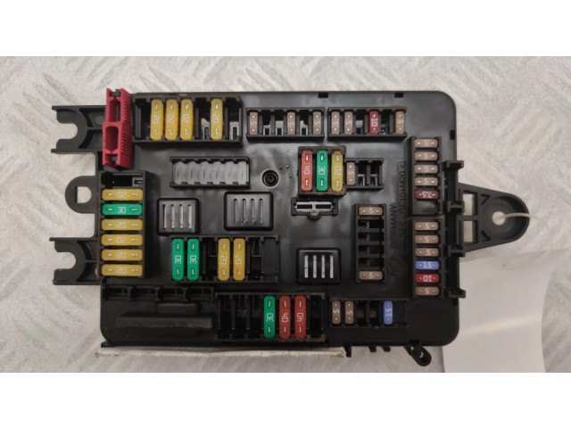 Pojistková skříňka 9389070 BMW 4 F36 Gran coupe 2018