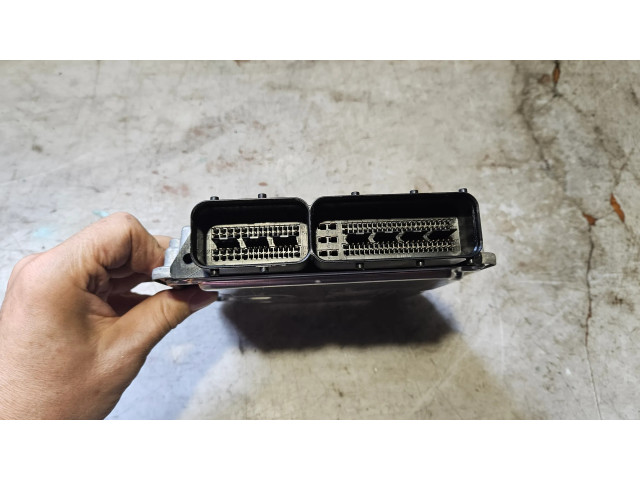 Řídící jednotka 070906016J, 0281011266 Volkswagen Transporter - Caravelle T5 2008