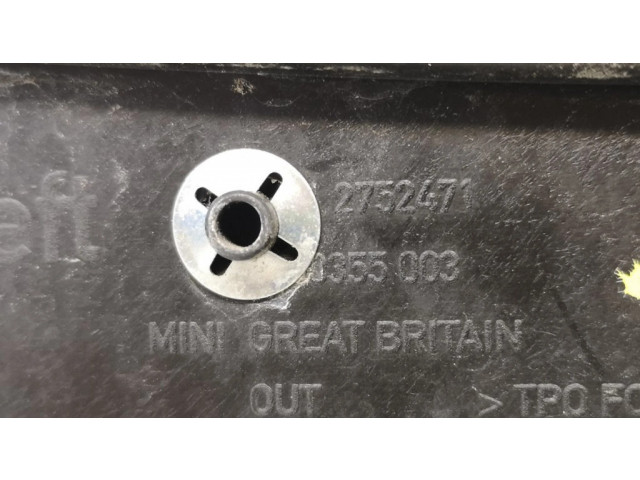 Обшивка передней двери