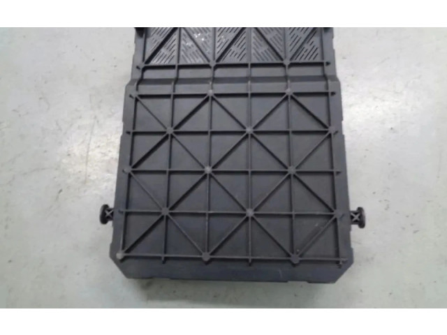   Pojistková skříňka    Citroen Berlingo 2005