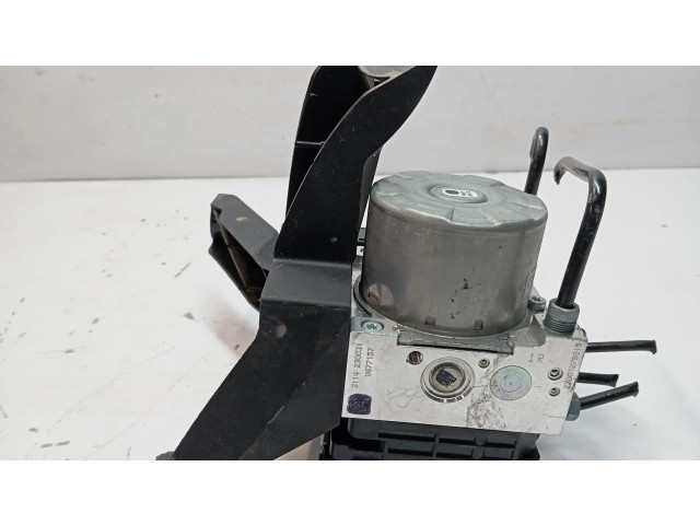 Блок АБС 5A6DC77 BMW 1 F40 2019- года