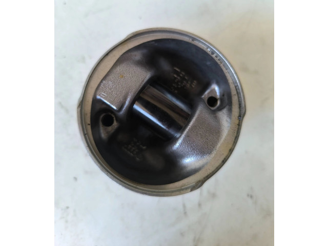 Píst 79L98   Volkswagen Caddy     