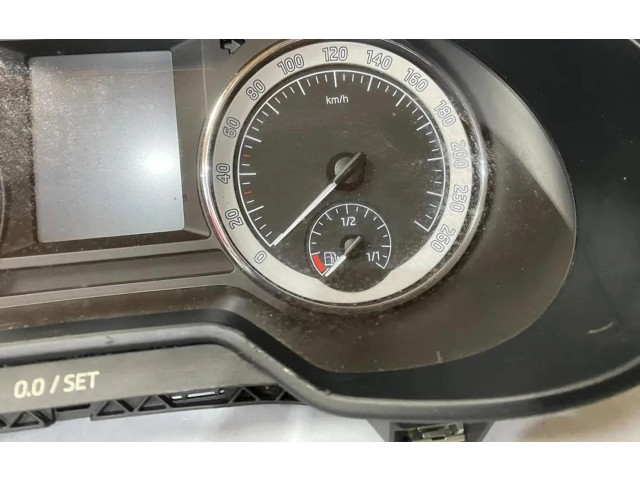 Панель приборов 5E0920750F   Skoda Octavia Mk3 (5E)       