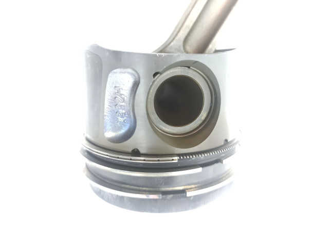  Поршень с шатуном 306DT H268X  Land Rover Range Rover Sport L494  