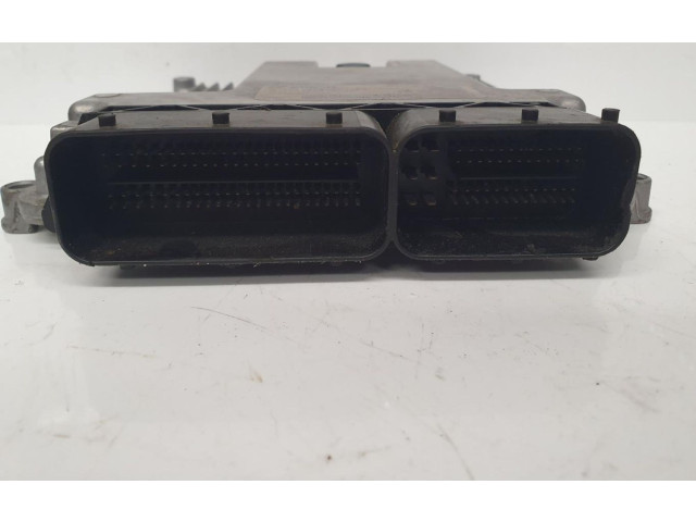 Блок управления двигателем ECU 0281032567   Honda HR-V