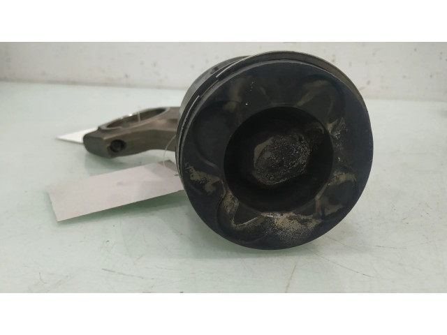 Píst 8487E BMW 1 E81 E87 pro naftový motor 2.0 M47N204D4