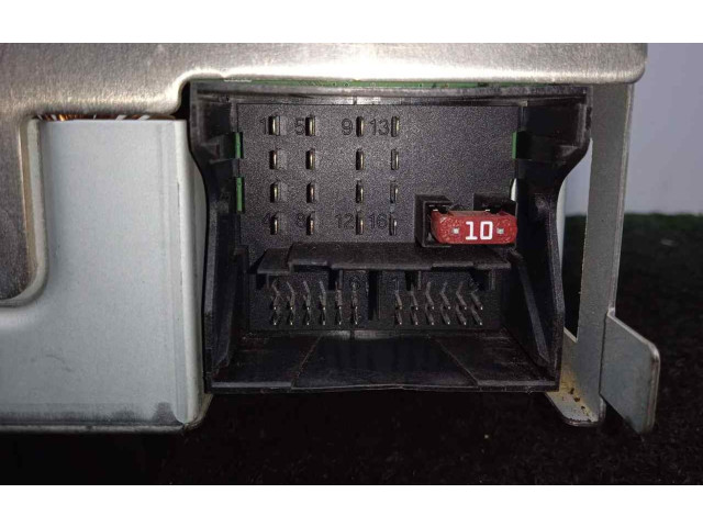 Блок управления HiFi audio 1Z0035161C    Skoda Octavia Mk2 (1Z) 2004 - 2013 года