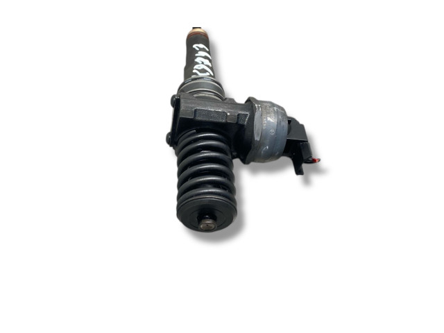 Форсунка 0414720215, 038130073AG    Volkswagen Golf Plus  BKC 