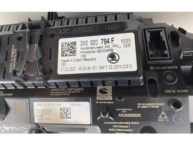 Панель приборов 3V0920794F   Skoda Superb B8 (3V)       