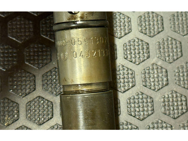 Vstřikovač 0591302010   Audi A8 S8 D2 4D     