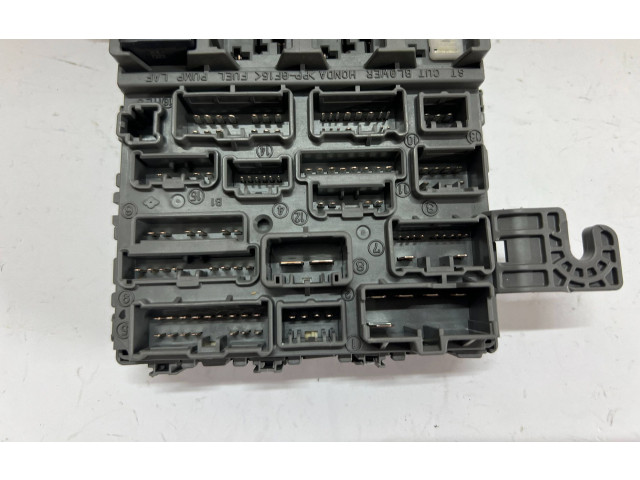 Блок предохранителей SHG011 Honda FR-V