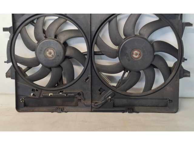 Вентилятор радиатора 8K0121003M Audi A7 S7 4G