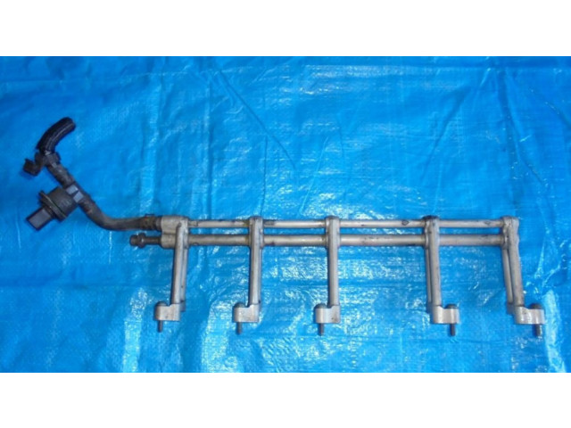 Магистральная трубка топлива