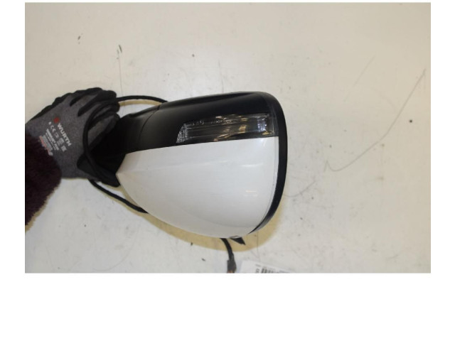 Зеркало электрическое Skoda Yeti (5L) 2009 - 2017 года
