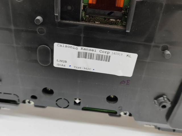 Přístrojová deska Nissan NP300 2017 248105JM2B