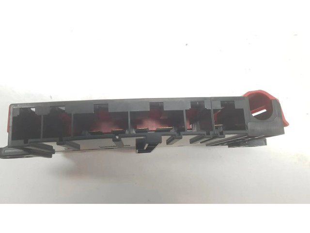   Pojistková skříňka 61149227752   BMW 4 F36 Gran coupe 2013