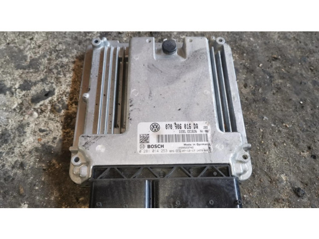 Řídící jednotka 070906016DQ, 0281014253 Volkswagen Transporter - Caravelle T5 2007