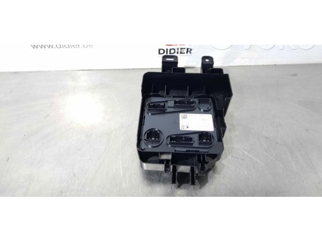 Блок комфорта 81A035035M   Audi Q2 -   