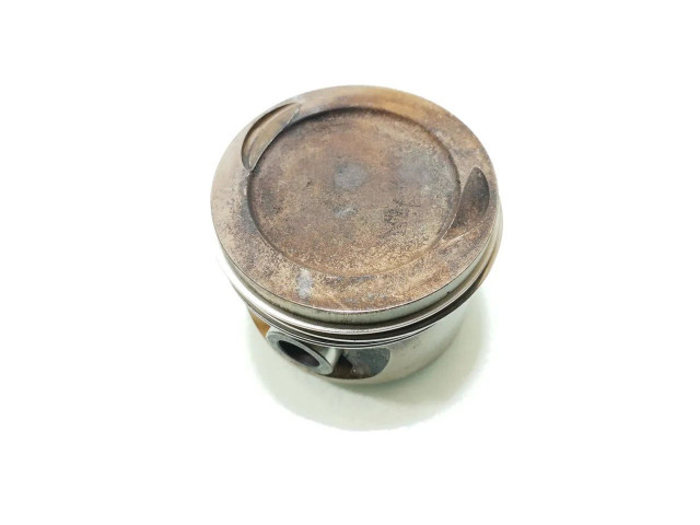  Поршень B 5252 FS   Volvo S70  V70  V70 XC  