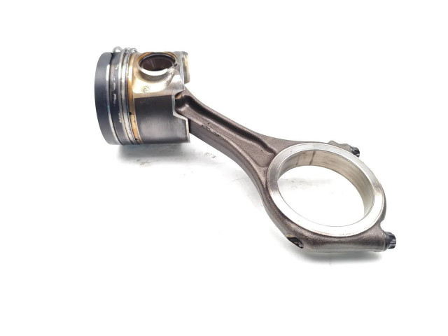  Поршень с шатуном CDUC CDUC  Audi A7 S7 4G  