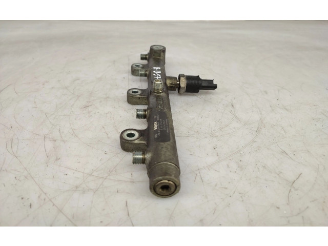 Топливная рампа 0445214019, 002767   Peugeot 306  