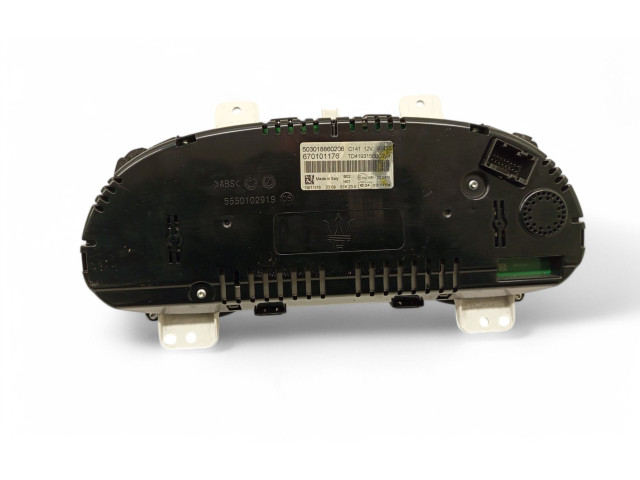 Přístrojová deska Maserati Levante 2017 670101176