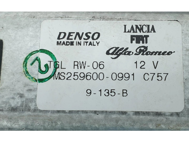 Моторчик заднего дворника 51792290    Fiat Bravo