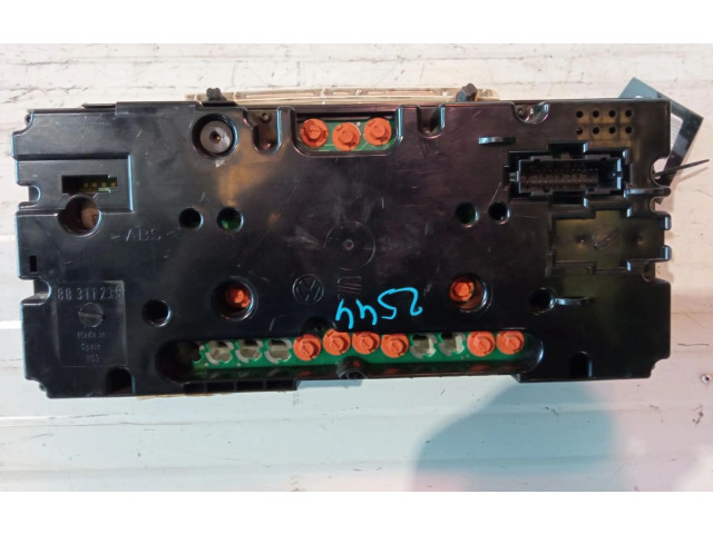 Панель приборов 88311235 Volkswagen Caddy