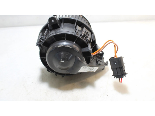 Вентилятор печки Skoda Fabia Mk4 (6VA)
